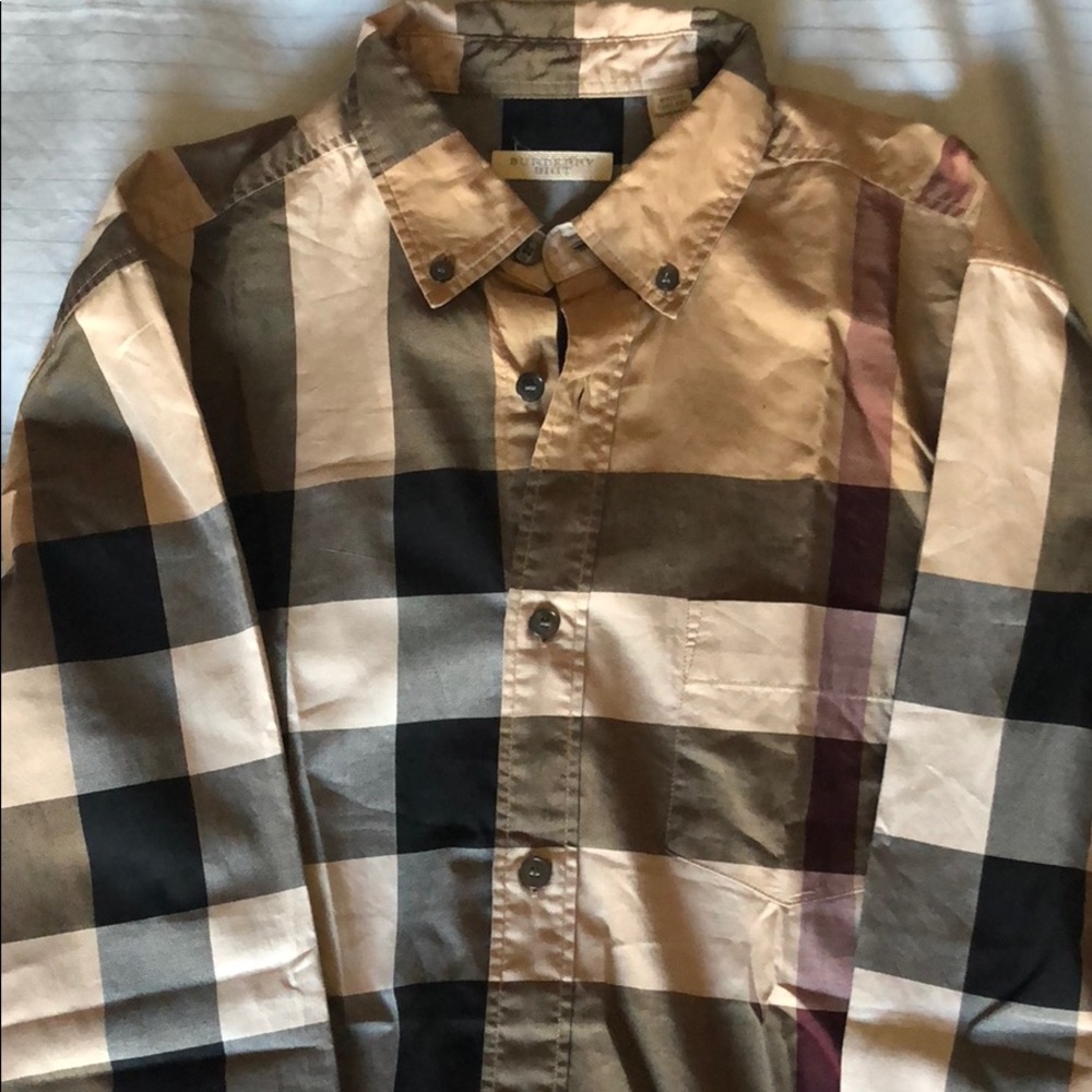 Burberry classic shirt vintage collection 2015.